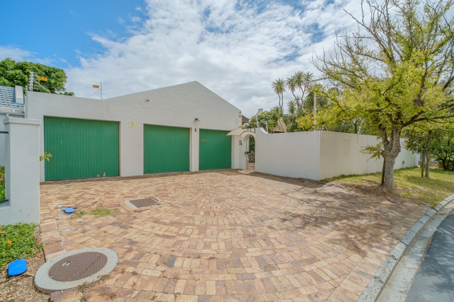 4 Bedroom Property for Sale in Edgemead Western Cape